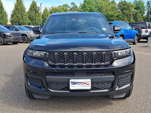 Used 2023 Jeep Grand Cherokee L Laredo AWD/4WD image 8