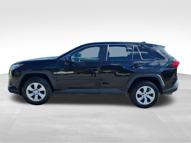 Used 2025 Toyota RAV4 LE AWD/4WD image 6