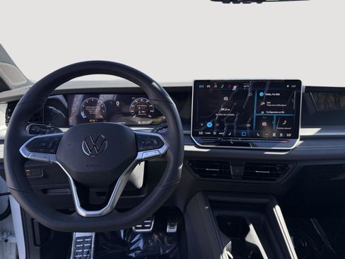 New 2026 Volkswagen Tiguan SE R-Line image 12