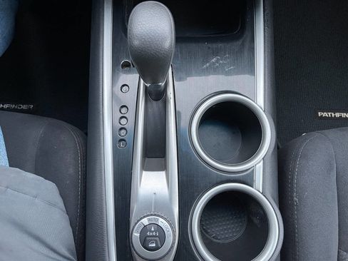 Used 2016 Nissan Pathfinder S image 25