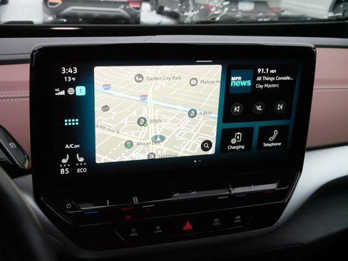 Certified 2021 Volkswagen ID.4 Pro S w/ Gradient Package image 22