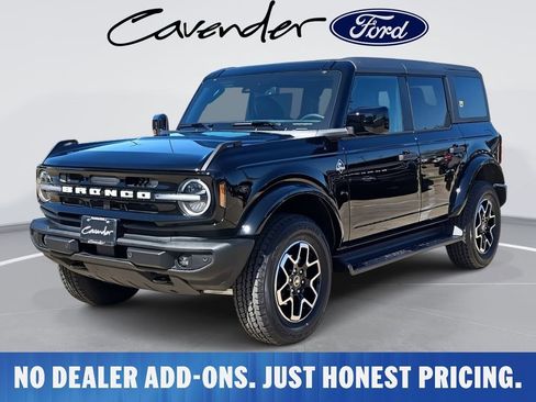 New 2026 Ford Bronco Outer Banks AWD/4WD image 1