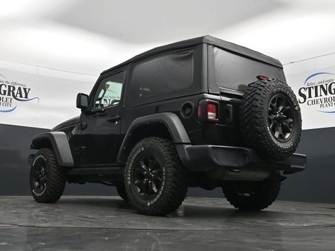 Used 2022 Jeep Wrangler Sport AWD/4WD image 30