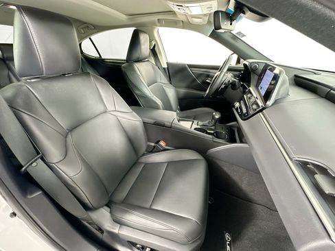 Used 2024 Lexus ES 350 w/ Premium Package image 27