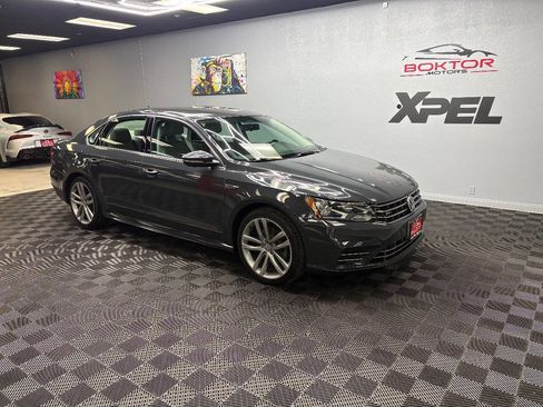 Used 2017 Volkswagen Passat 1.8T R-Line image 2
