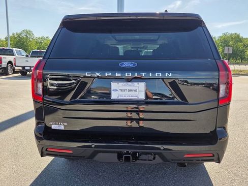 New 2026 Ford Expedition Active AWD/4WD image 10