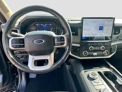Used 2024 Ford Expedition XLT AWD/4WD image 12