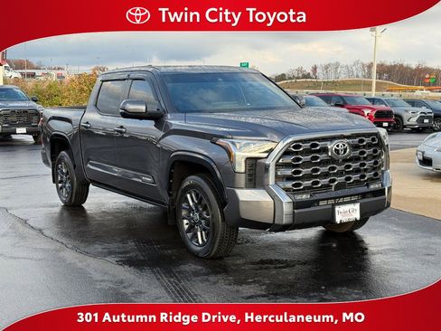 Used 2024 Toyota Tundra Platinum image 1