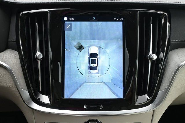Used 2023 Volvo S60 B5 Ultimate w/ Climate Package FWD image 21