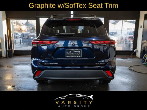 Used 2022 Toyota Highlander XLE image 5