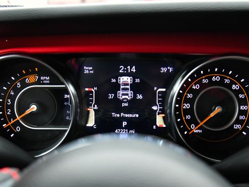 Used 2023 Jeep Wrangler Unlimited Rubicon image 30