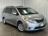 Used 2014 Toyota Sienna XLE image 5
