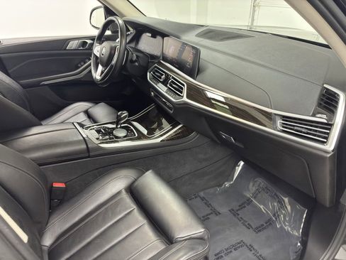 Used 2020 BMW X7 xDrive40i w/ Premium Package image 38