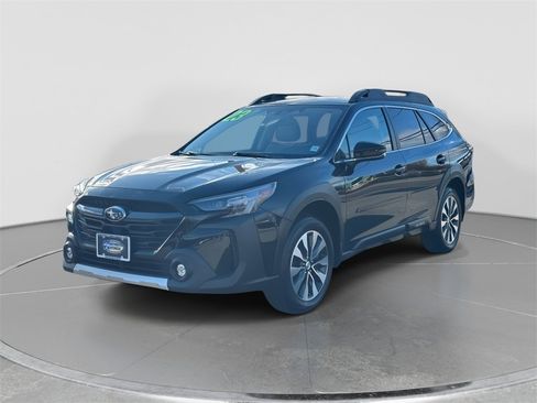 Used 2023 Subaru Outback Limited image 7
