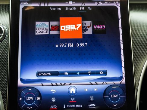 Used 2024 Mercedes-Benz C 300 Sedan image 29