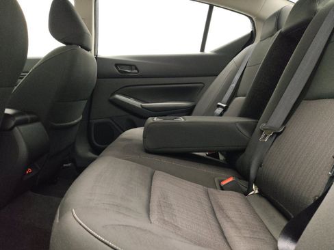 Used 2024 Nissan Altima 2.5 SV FWD image 18