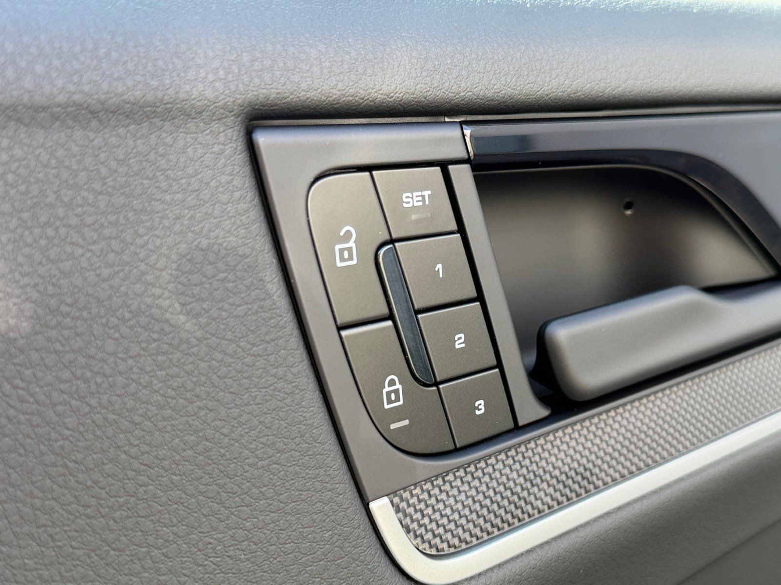 Certified 2026 Porsche Cayenne S AWD/4WD image 29