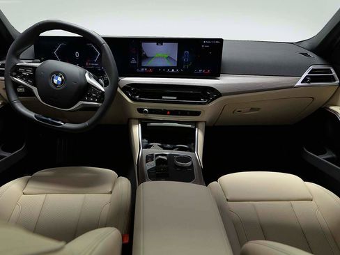 Certified 2025 BMW 330i 330i w/ Convenience Package image 12