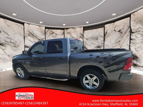 Used 2013 RAM 1500 Express RWD image 3