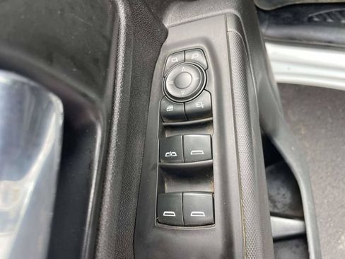 Used 2021 Chevrolet Silverado 2500 Custom w/ Custom Value Package AWD/4WD image 16