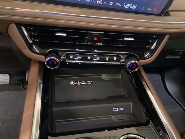 New 2026 Chevrolet Tahoe High Country AWD/4WD image 23