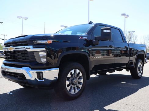 New 2026 Chevrolet Silverado 2500 LT w/ Safety Package AWD/4WD image 13