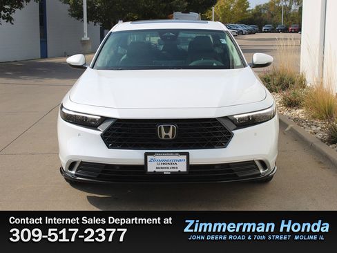 New 2025 Honda Accord Touring image 4