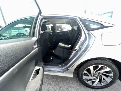 Used 2017 Honda Civic EX image 12