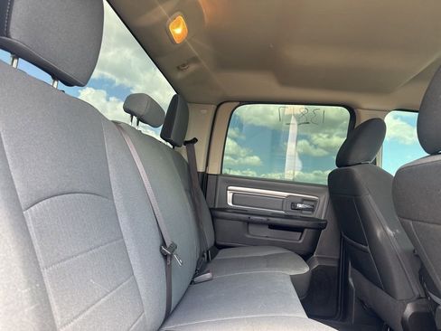 Used 2021 RAM 1500 Classic SLT image 35