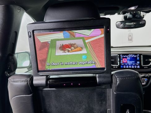 Used 2019 Chrysler Pacifica Touring-L Plus w/ Advanced Safetytec Group image 25