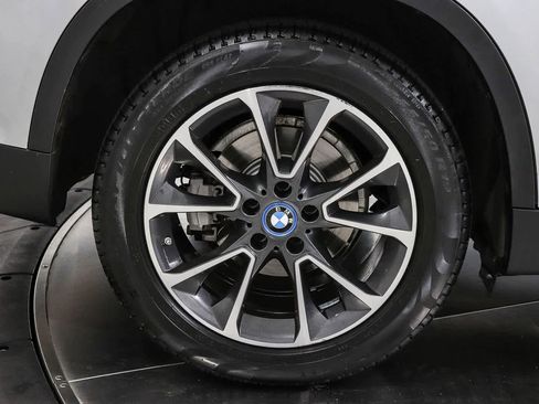 Used 2018 BMW X5 xDrive40e w/ Premium Package AWD/4WD image 10