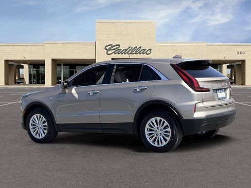 Certified 2024 Cadillac XT4 Luxury FWD image 7