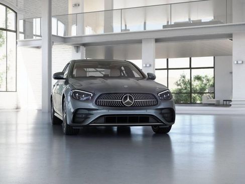 Used 2022 Mercedes-Benz E 350 4MATIC Sedan image 9