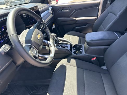 Used 2024 Chevrolet Colorado LT w/ LT Convenience Package RWD image 10