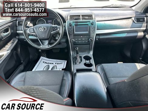 Used 2017 Toyota Camry SE FWD image 11