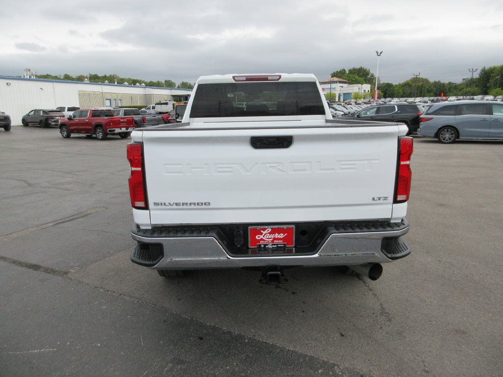 Certified 2024 Chevrolet Silverado 2500 LTZ AWD/4WD image 7