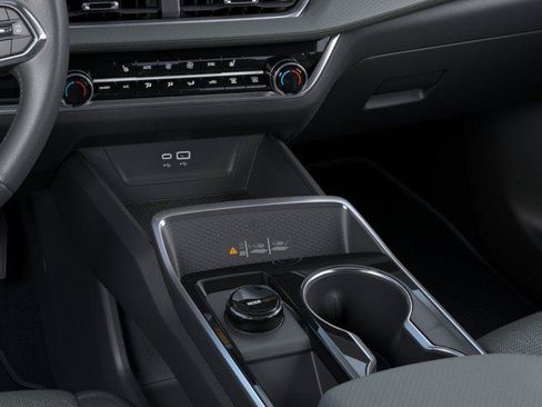 New 2027 Chevrolet Equinox LT w/ Convenience Package II FWD image 23