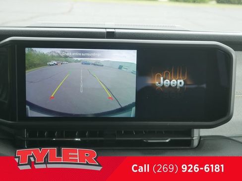 Used 2024 Jeep Wrangler Unlimited AWD/4WD image 47