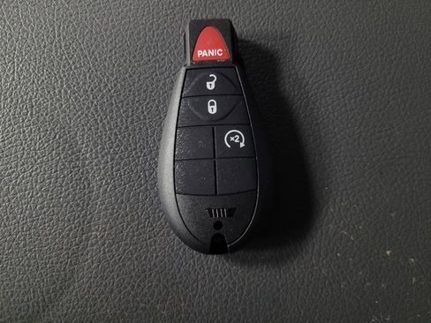 Used 2017 RAM 1500 Express w/ Express Value Package image 32