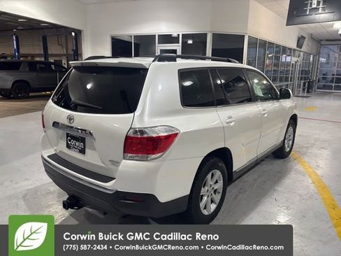 Used 2013 Toyota Highlander SE AWD/4WD image 8