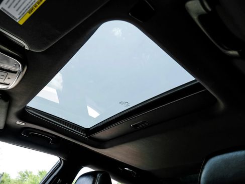 Used 2021 Dodge Charger Scat Pack w/ Plus Group RWD image 5