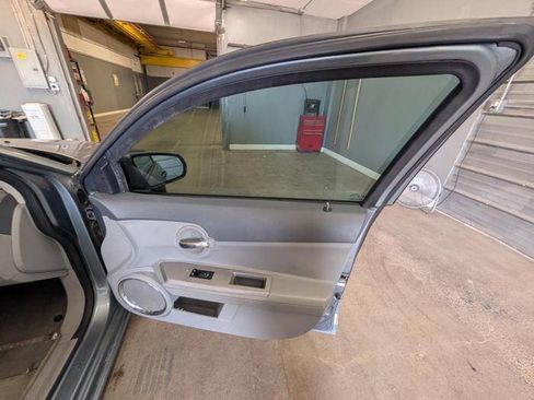 Used 2008 Dodge Avenger R/T FWD image 27