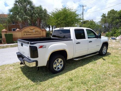 Used 2010 GMC Sierra 1500 SLE w/ Power Pack Plus AWD/4WD image 7