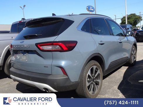 Used 2023 Ford Escape Platinum w/ Premium Technology Package FWD image 3