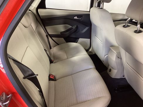 Used 2012 Ford Focus SEL FWD image 11