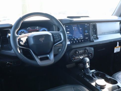 New 2025 Ford Bronco Big Bend AWD/4WD image 2