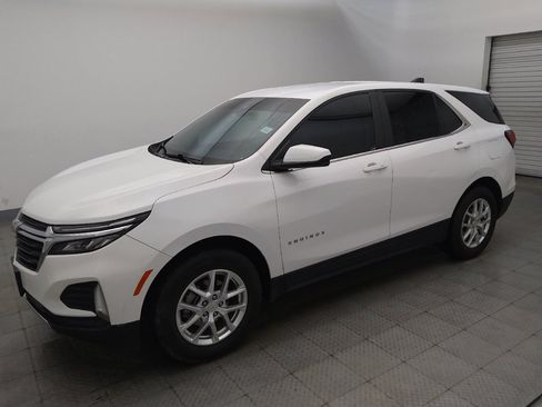 Used 2022 Chevrolet Equinox LT FWD image 2