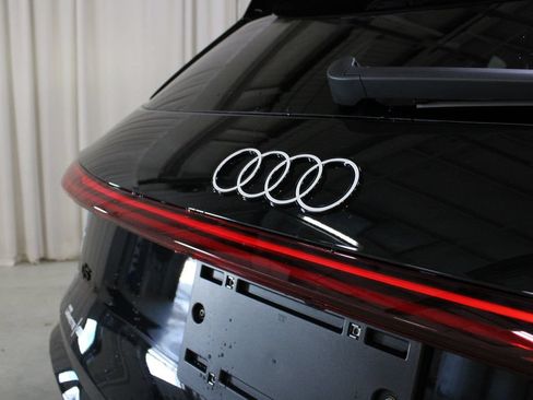 New 2026 Audi Q5 Premium AWD/4WD image 32