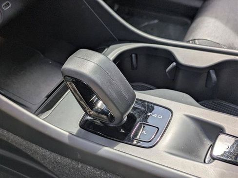 Used 2024 Volvo XC40 B5 Core w/ Climate Package AWD/4WD image 12