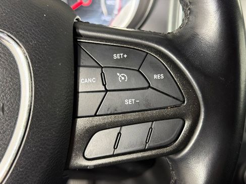 Used 2023 Dodge Charger SXT RWD image 25